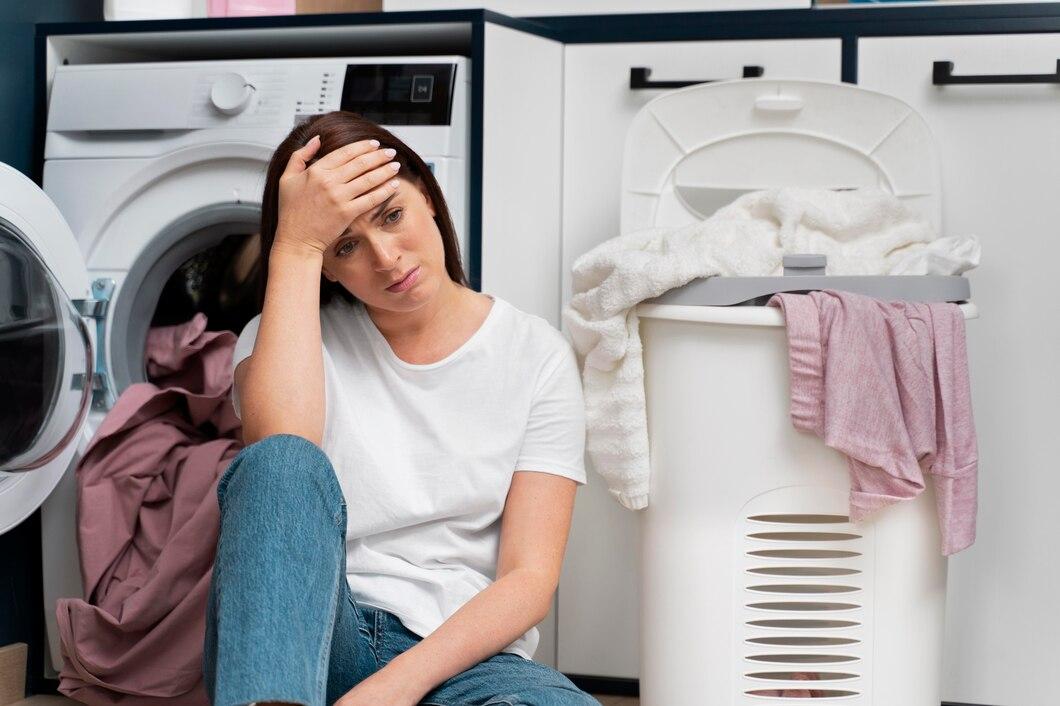 Tại sao máy giặt giặt xong vẫn có mùi hôi? 5 bước xử lý triệt để tại nhà