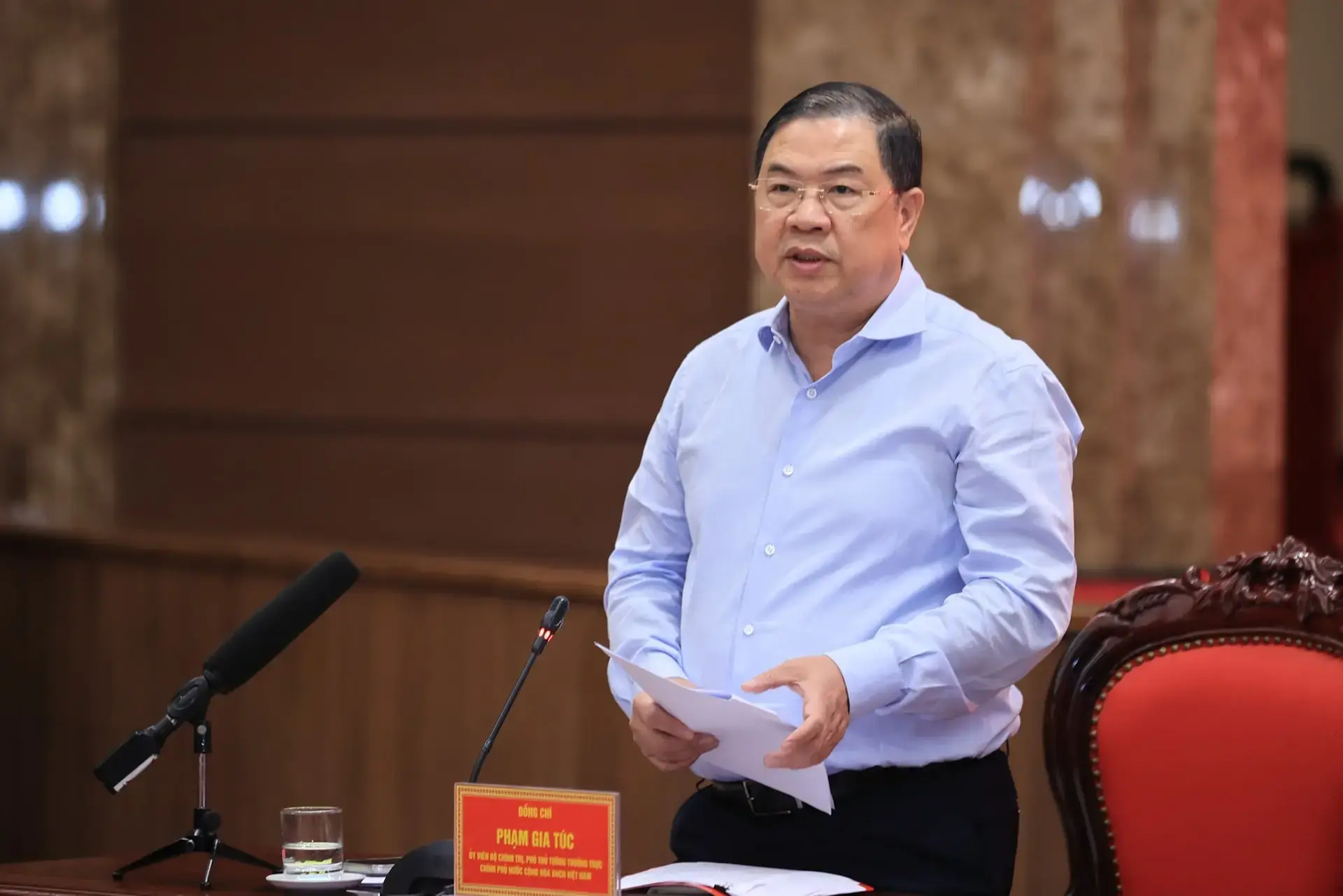 Thủ tướng: Hà Nội sẽ được ưu tiên nguồn lực, cơ chế nhưng phải cam kết tăng chất lượng đầu tư và đóng góp cho cả nước- Ảnh 4. Thủ tướng: Hà Nội sẽ được ưu tiên nguồn lực, cơ chế nhưng phải cam kết tăng chất lượng đầu tư và đóng góp cho cả nước- Ảnh 4.