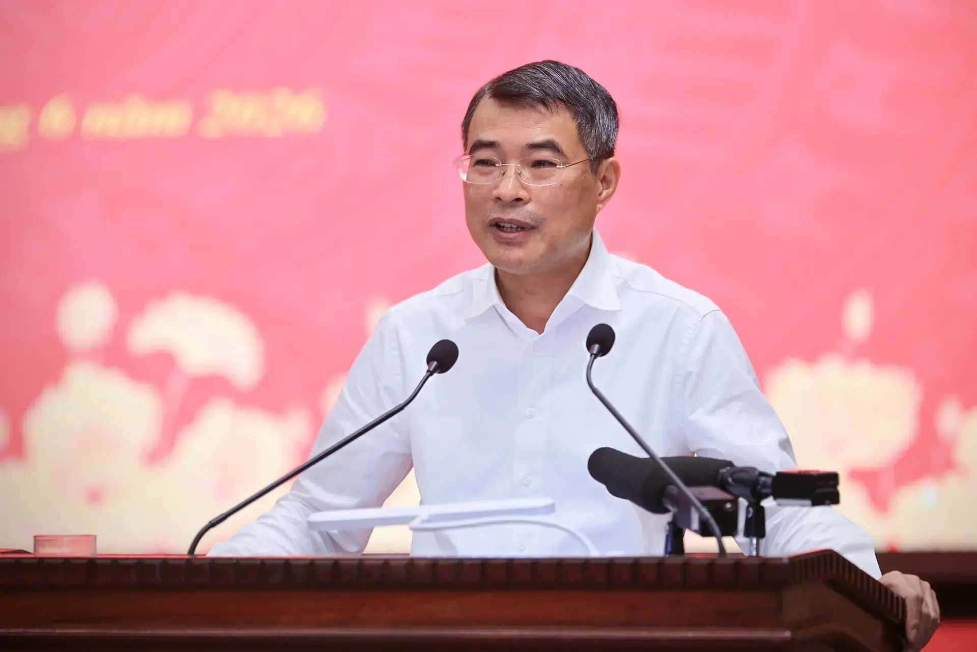 Thủ tướng: Hà Nội sẽ được ưu tiên nguồn lực, cơ chế nhưng phải cam kết tăng chất lượng đầu tư và đóng góp cho cả nước- Ảnh 7. Thủ tướng: Hà Nội sẽ được ưu tiên nguồn lực, cơ chế nhưng phải cam kết tăng chất lượng đầu tư và đóng góp cho cả nước- Ảnh 7.