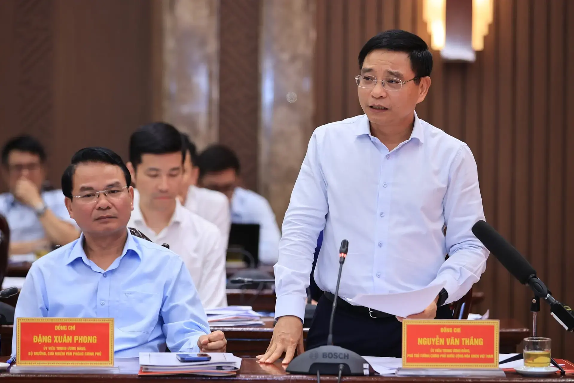 Thủ tướng: Hà Nội sẽ được ưu tiên nguồn lực, cơ chế nhưng phải cam kết tăng chất lượng đầu tư và đóng góp cho cả nước- Ảnh 5. Thủ tướng: Hà Nội sẽ được ưu tiên nguồn lực, cơ chế nhưng phải cam kết tăng chất lượng đầu tư và đóng góp cho cả nước- Ảnh 5.