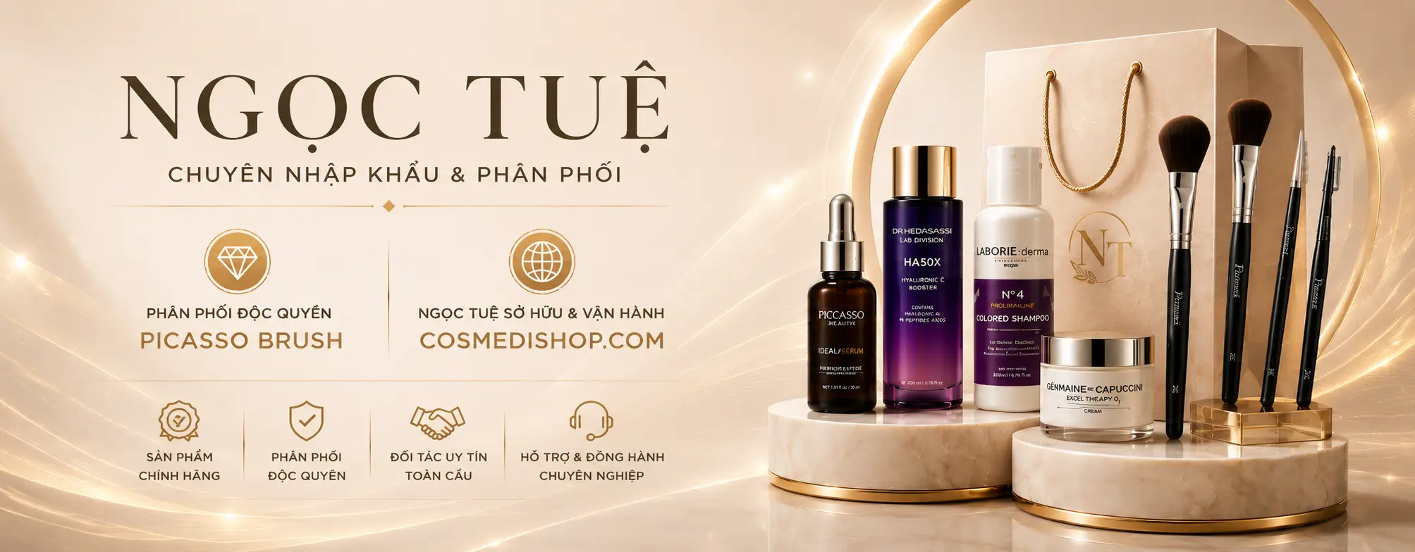 Về Ngọc Tuệ