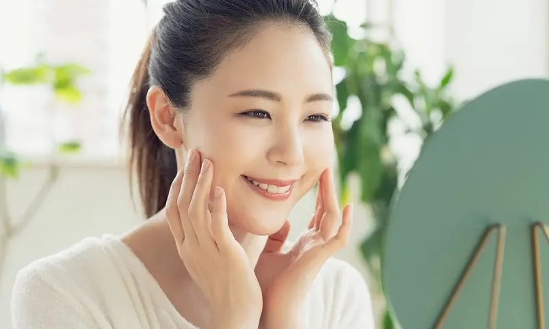 Vì sao bôi collagen không đủ? Bí mật trẻ hóa da từ bên trong với Elasten Drinking Collagen