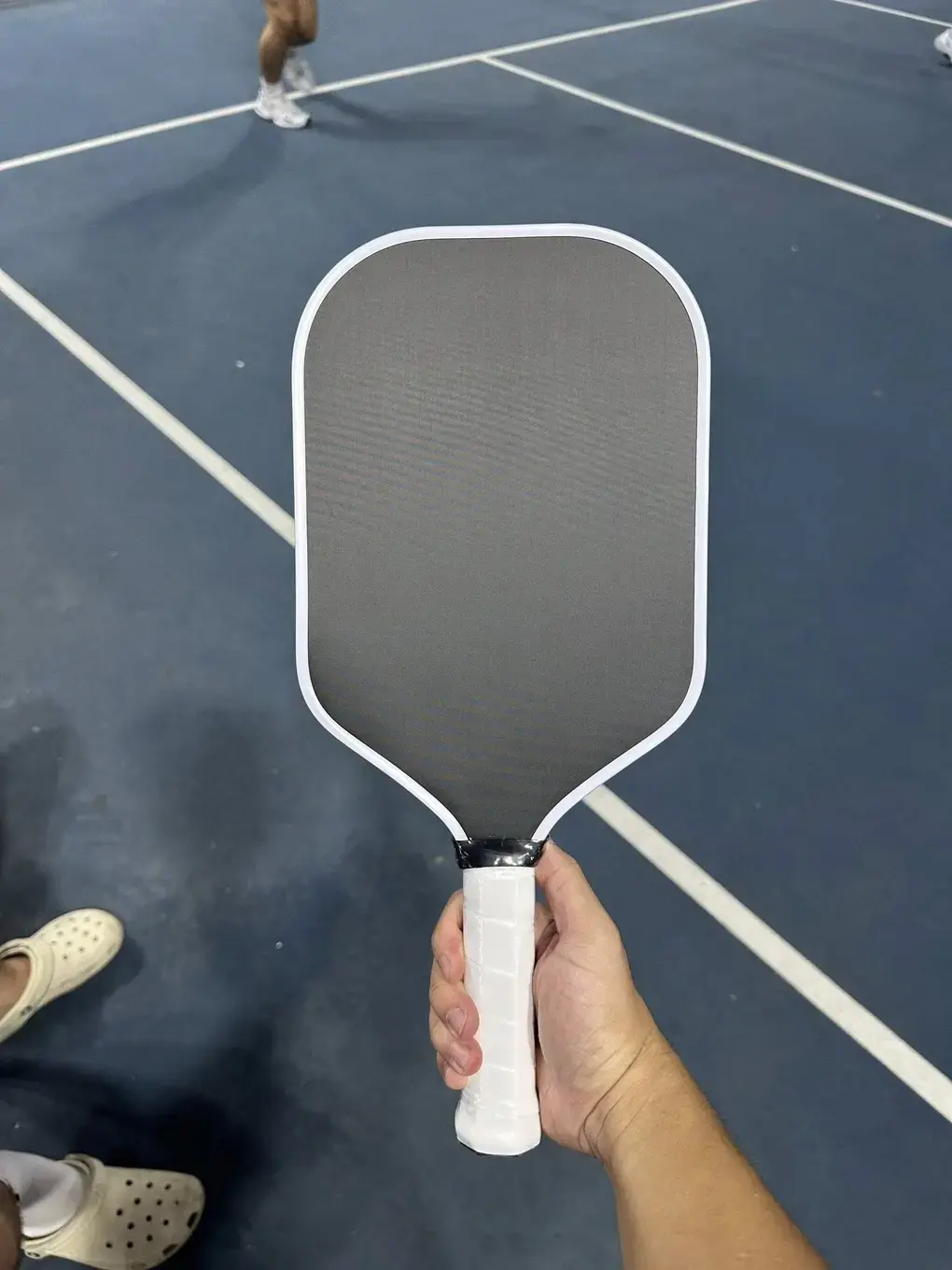 Người chơi pickleball Việt Nam nhận "cú lừa" với dòng vợt không thương hiệu