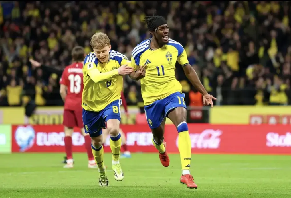Tranh c&atilde;i gay gắt về tấm v&eacute; dự World Cup 2026 kh&oacute; tin nhất - 2