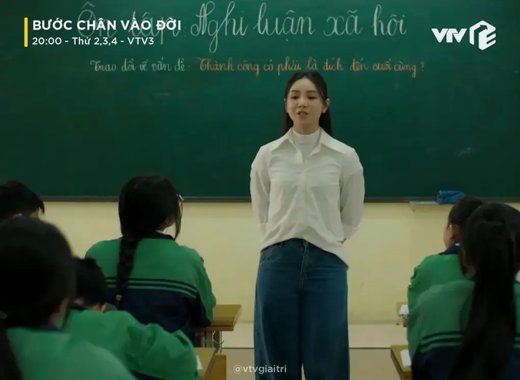 Loạt t&igrave;nh tiết g&acirc;y tranh c&atilde;i trong phim giờ v&agrave;ng c&oacute; Quỳnh Kool - 2